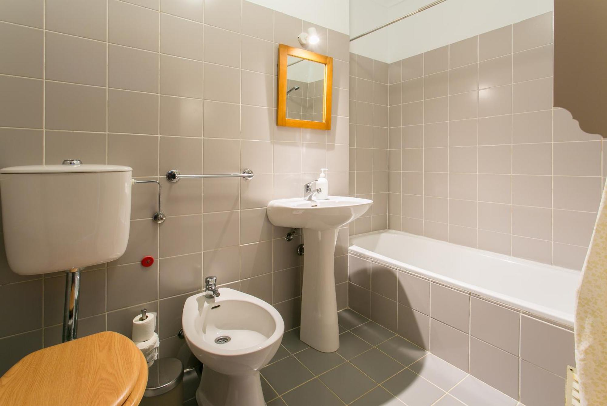 ליסבון Apartamento Central E Confortavel Junto Ao Bairro Da Graca מראה חיצוני תמונה